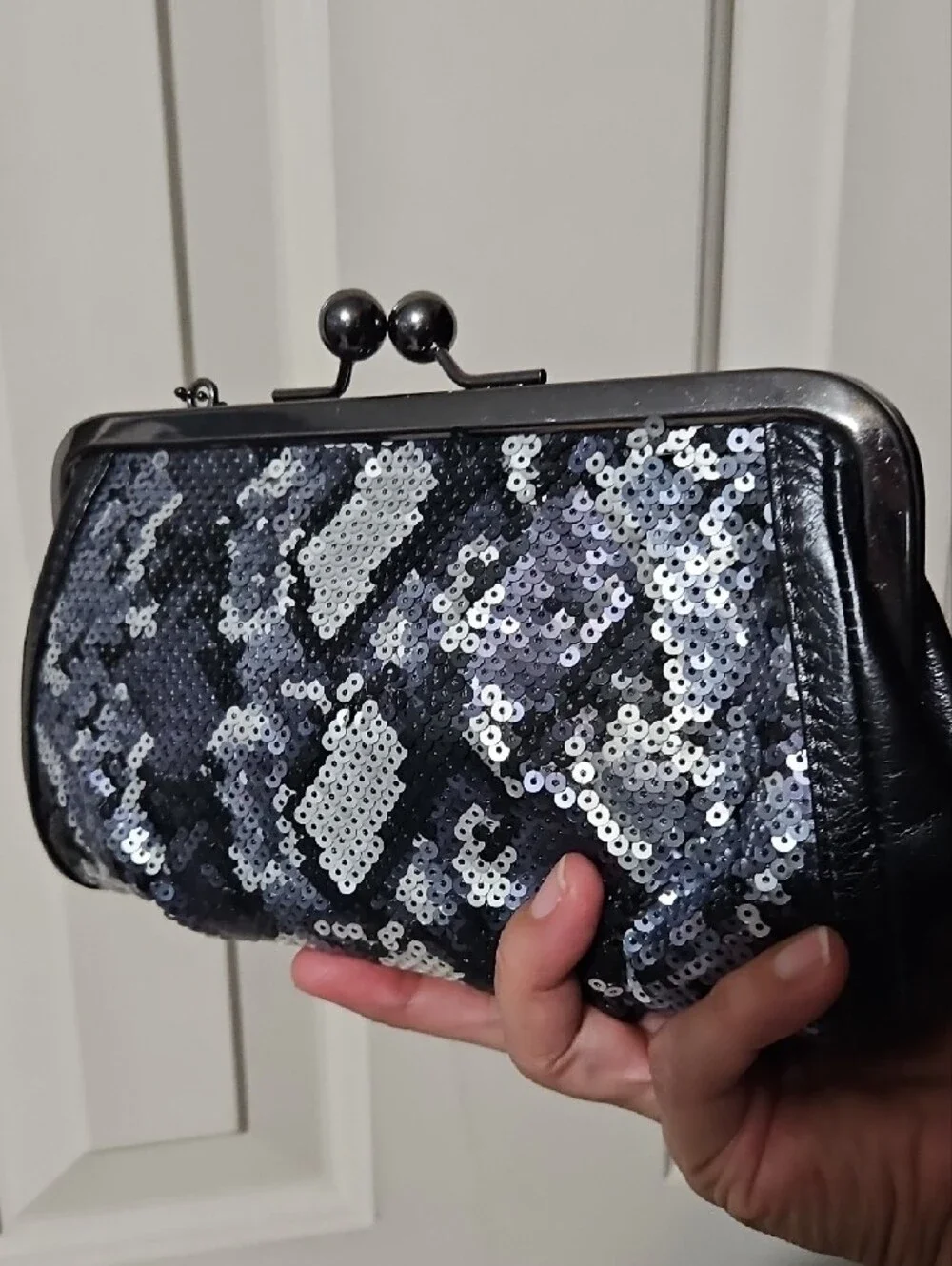 Coach NWOT Kisslock Snake Print Sequin  Clutch with Chain Crossbody Strap
